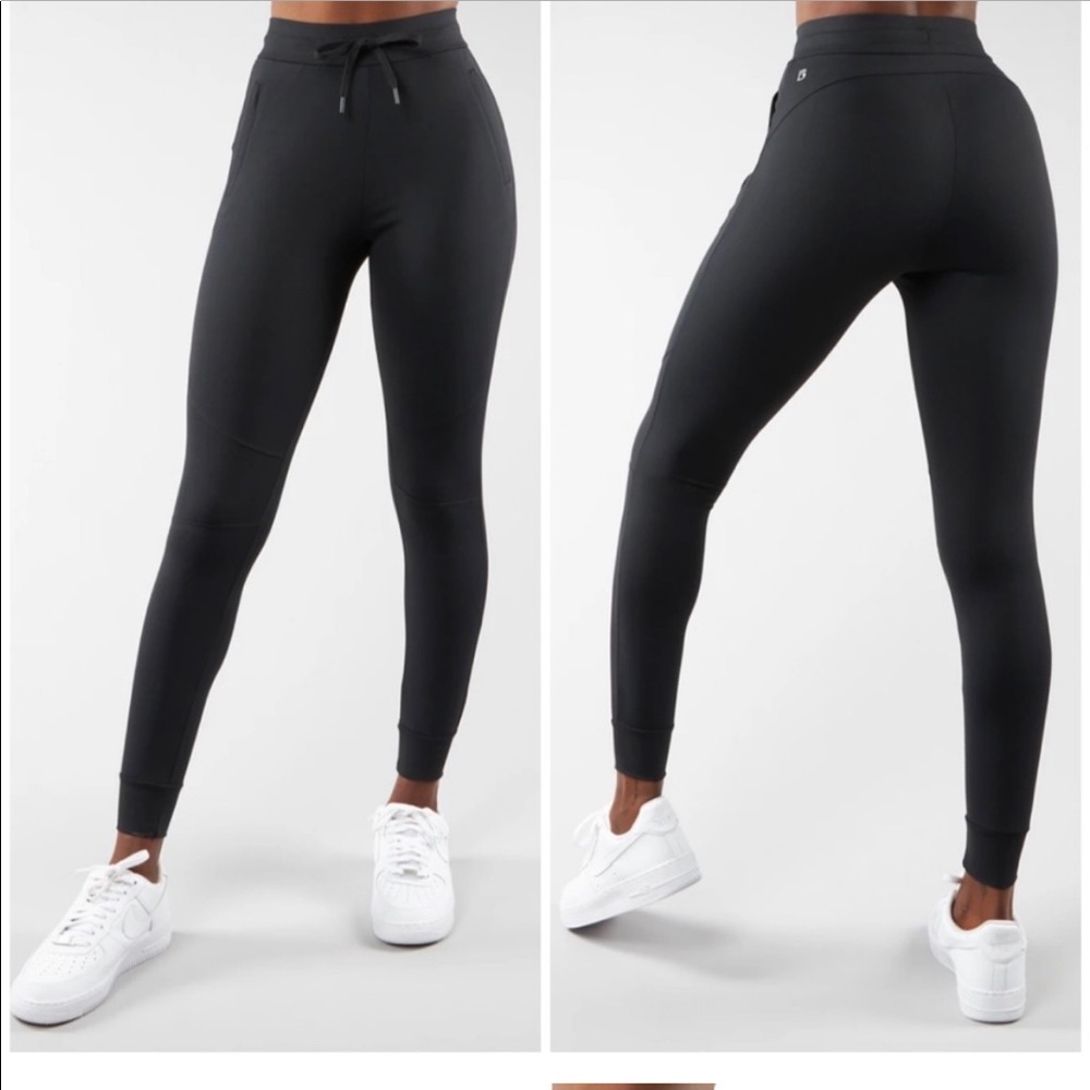 Buffbunny black joggers large